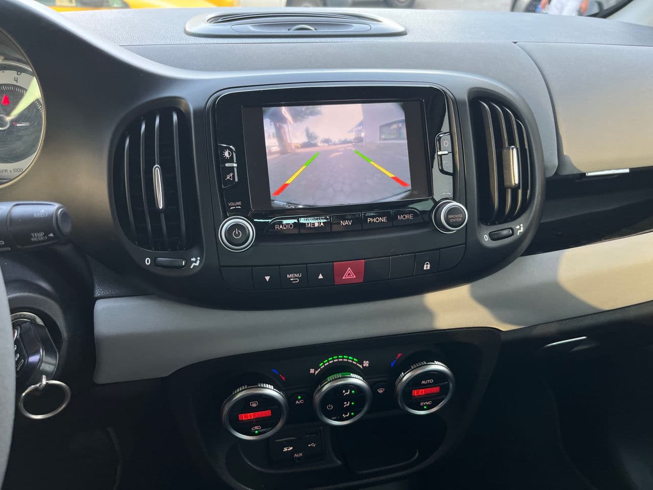 Fiat 500L 2013 — Миниатюра 10