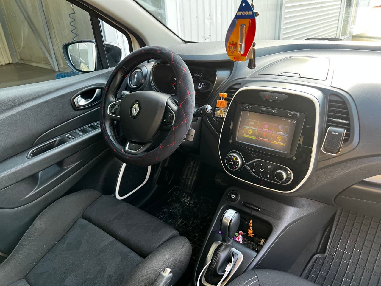 Renault Captur 2017 — Миниатюра 7