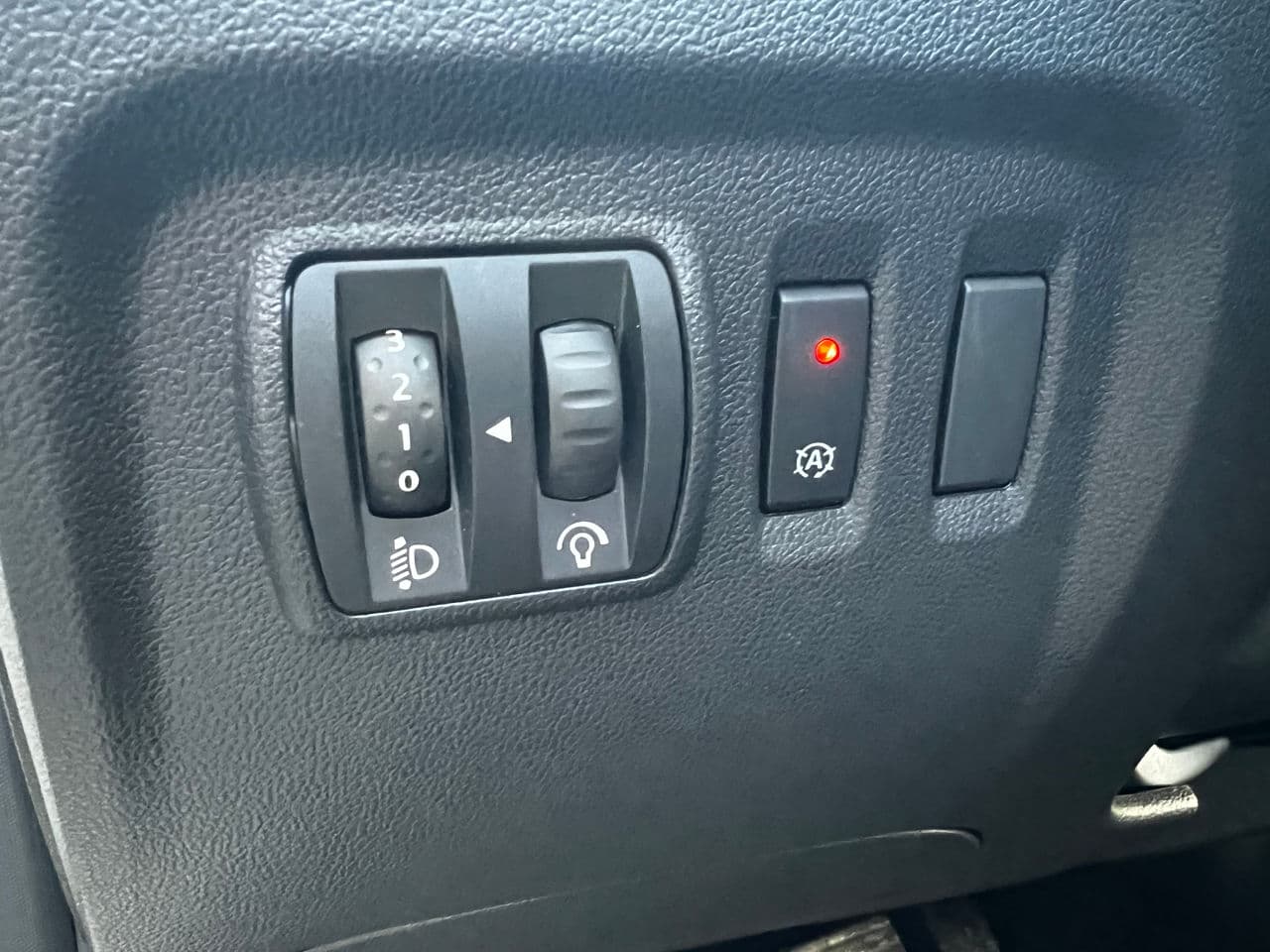 Renault Captur 2017 — Миниатюра 12