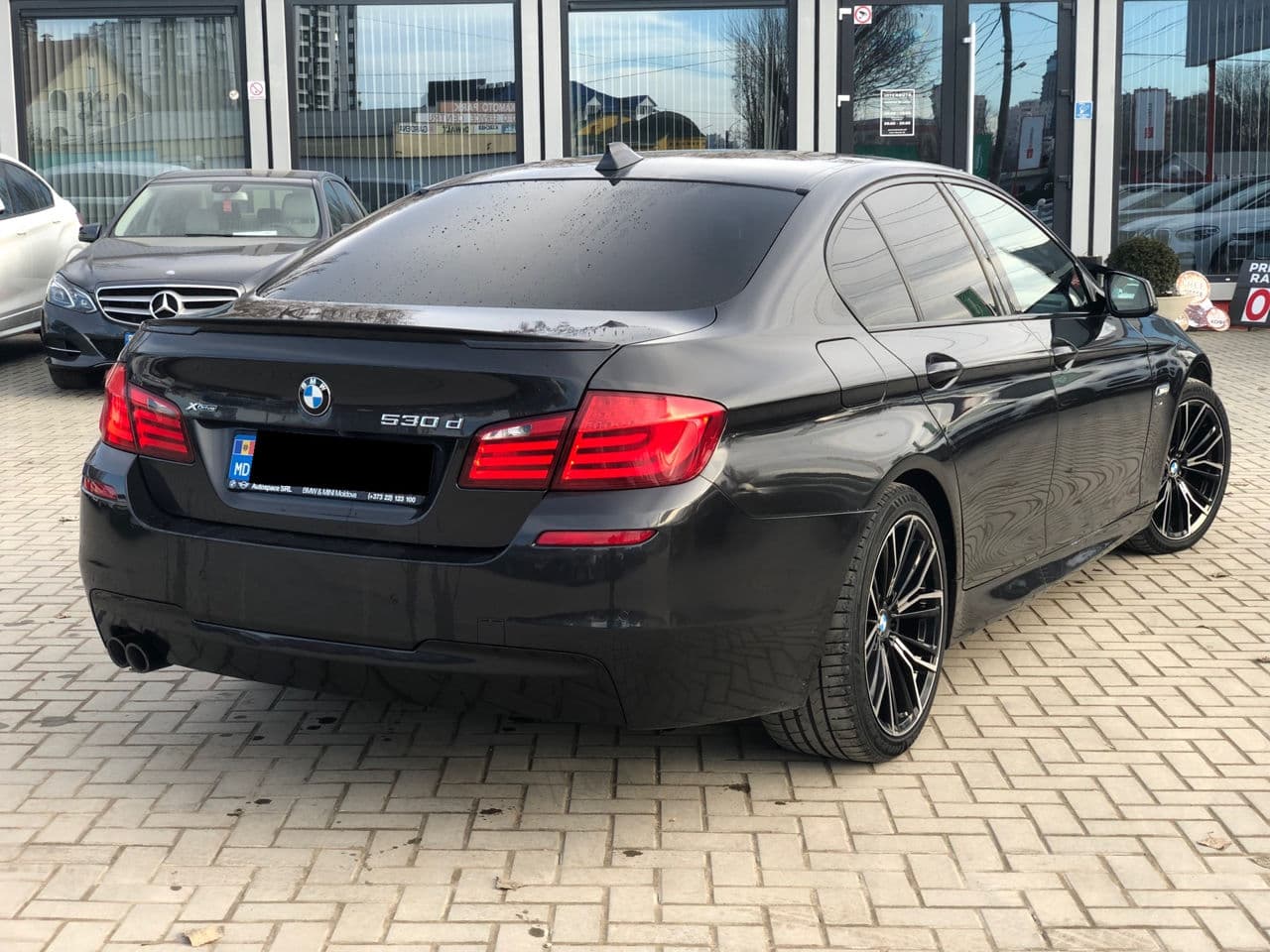 BMW 530 2011 — Миниатюра 3