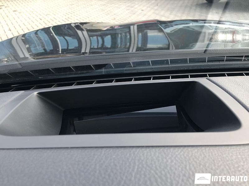 BMW 530 2011 — Миниатюра 13