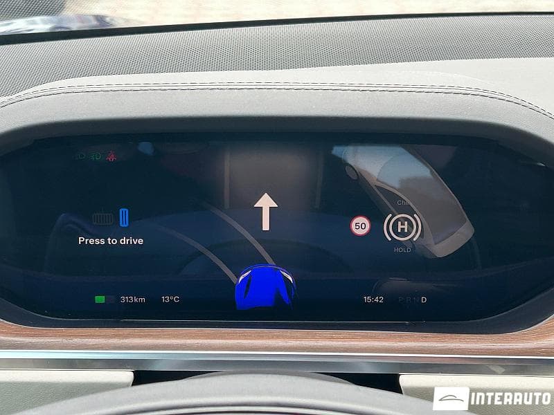 Tesla Model S Plaid 2022 — Миниатюра 9