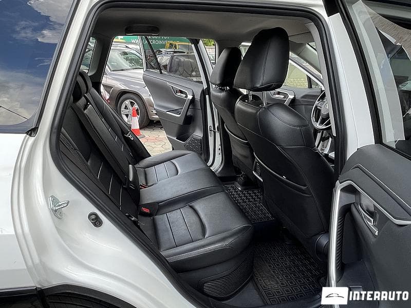 Toyota Rav-4 2019 — Миниатюра 13