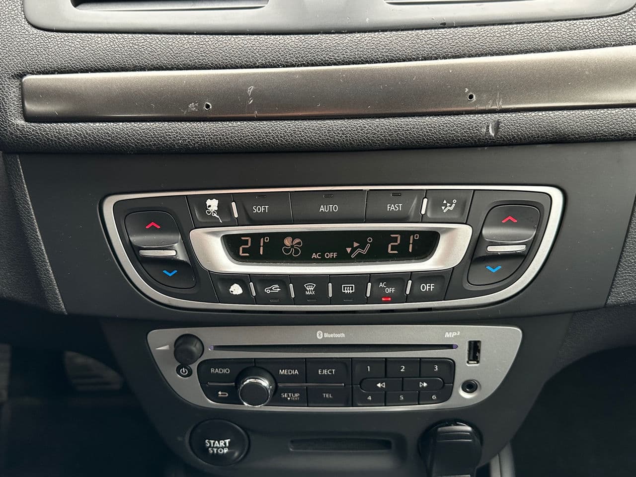Renault Megane 2014 — Миниатюра 15