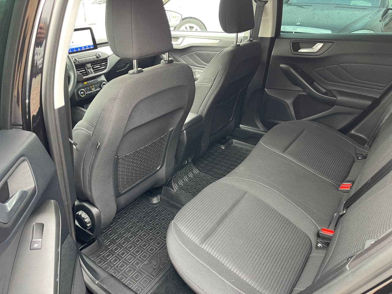 Ford Focus 2020 — Миниатюра 17
