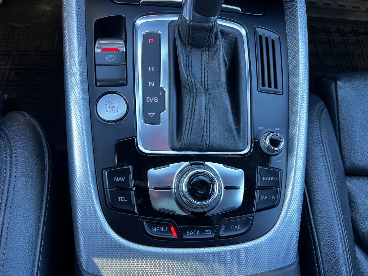 Audi Q5 2012 — Миниатюра 11
