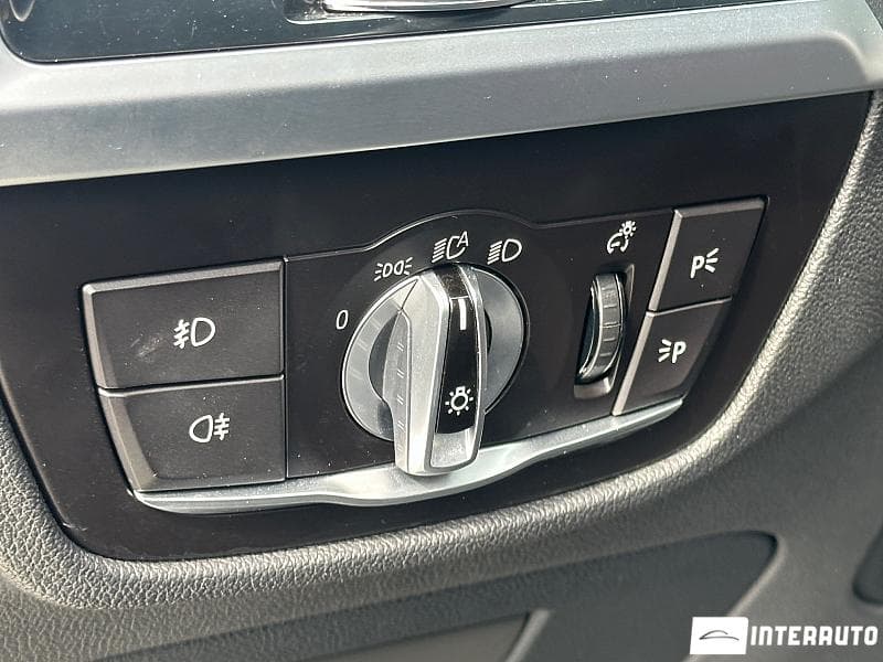 BMW X3 2.0D 2018 — Миниатюра 16