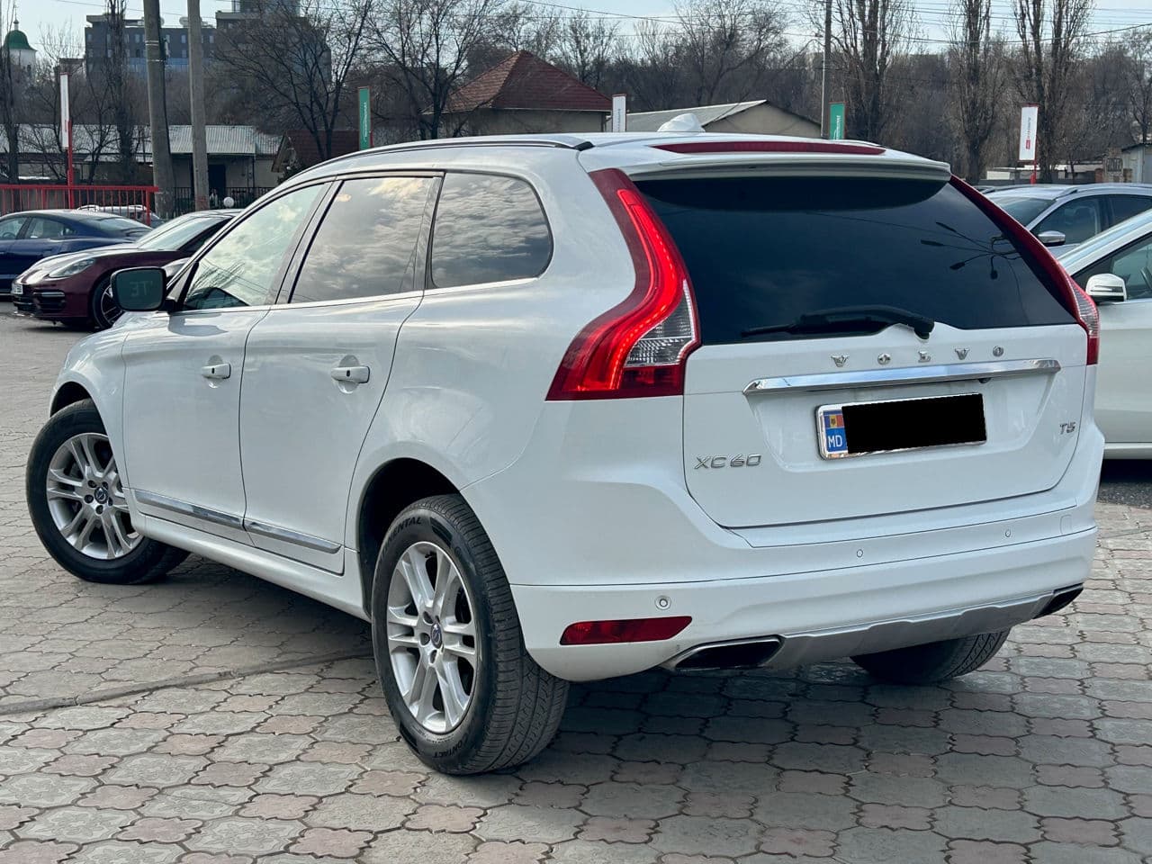 Volvo XC 60 2015 — Миниатюра 2