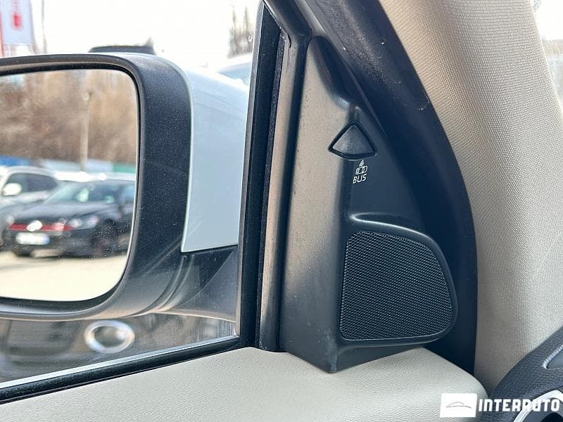 Volvo XC 60 2015 — Миниатюра 6