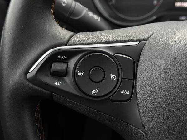 Opel Crossland X 2019 — Миниатюра 10