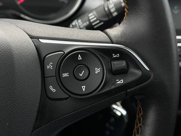 Opel Crossland X 2019 — Миниатюра 11