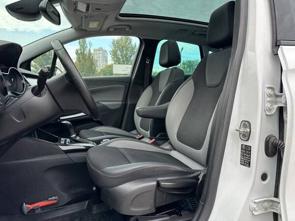 Opel Crossland X 2019 — Миниатюра 5