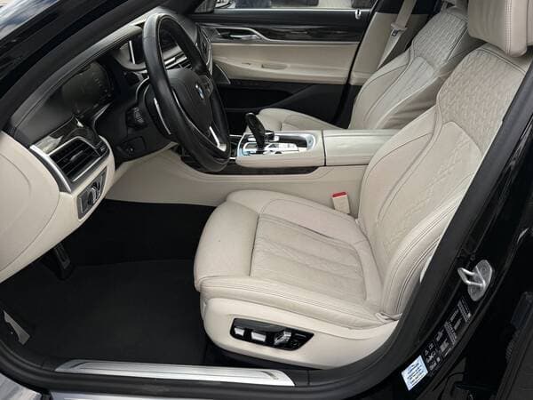2020 BMW 730 — Miniatură 7