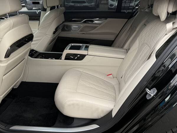 2020 BMW 730 — Miniatură 25