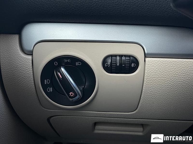 Volkswagen Golf 2009 — Миниатюра 13