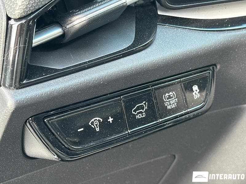 Kia Niro 2023 — Миниатюра 17
