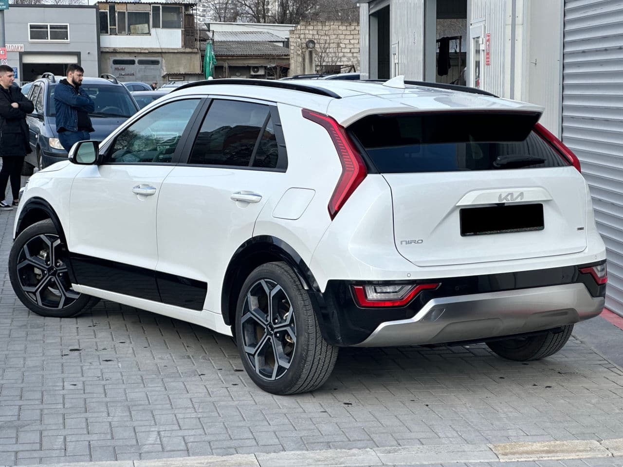 Kia Niro 2023 — Миниатюра 3