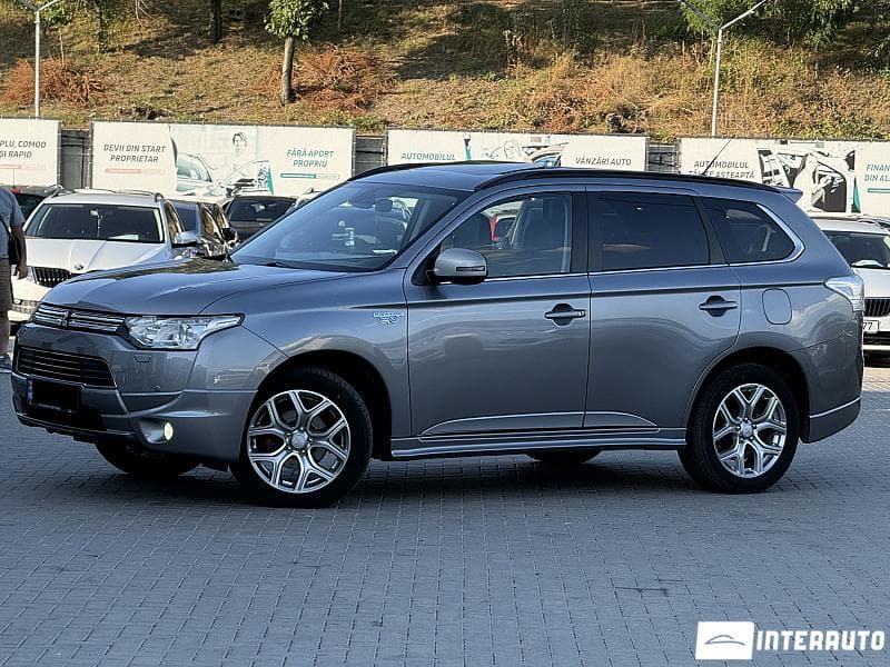 Mitsubishi Outlander 2014 — Миниатюра 2