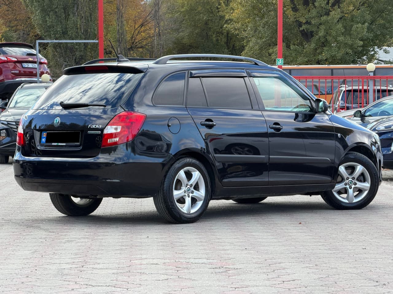 Skoda Fabia 2011 — Миниатюра 3