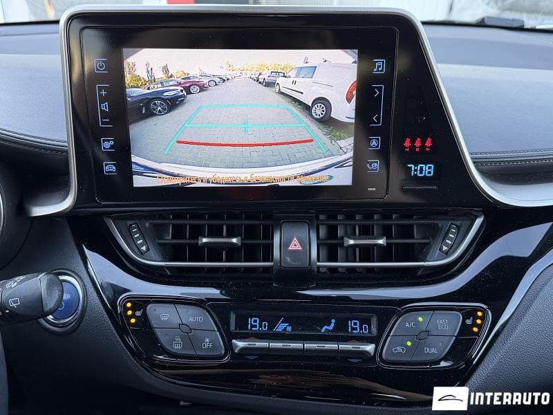Toyota C-HR 2018 — Миниатюра 13