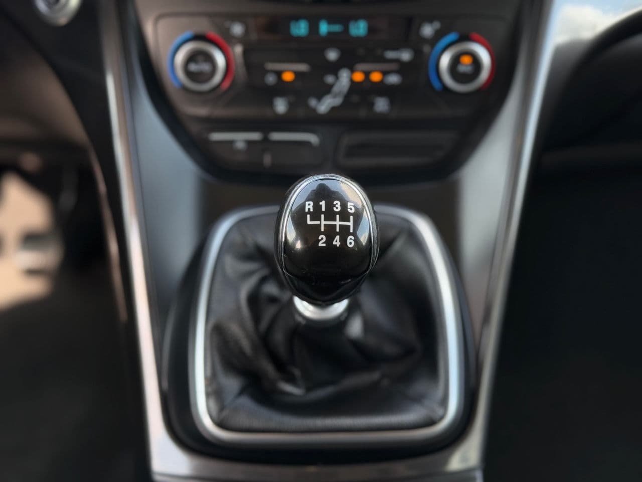 Ford Grand C-MAX 2016 — Миниатюра 14