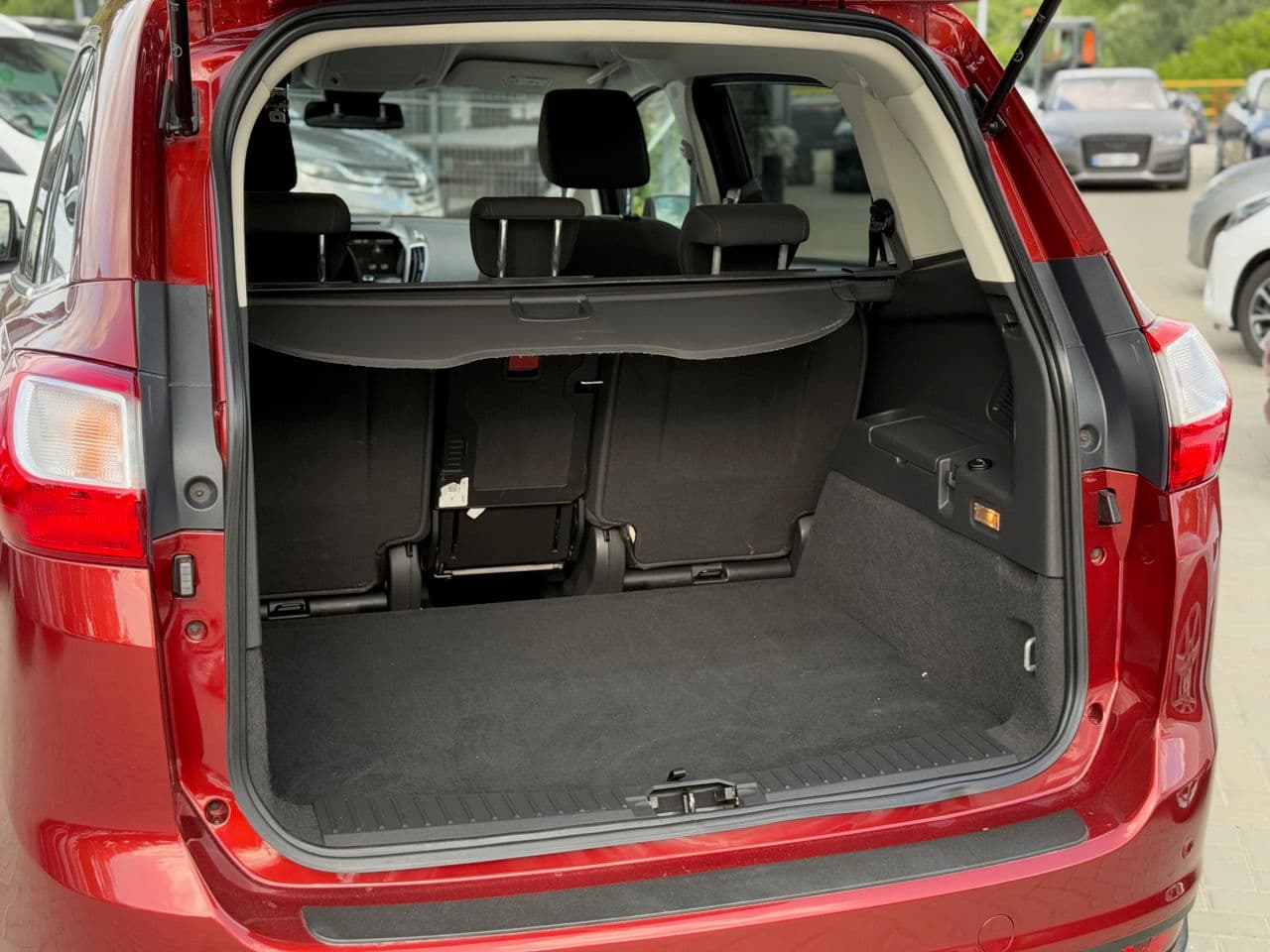Ford Grand C-MAX 2016 — Миниатюра 18
