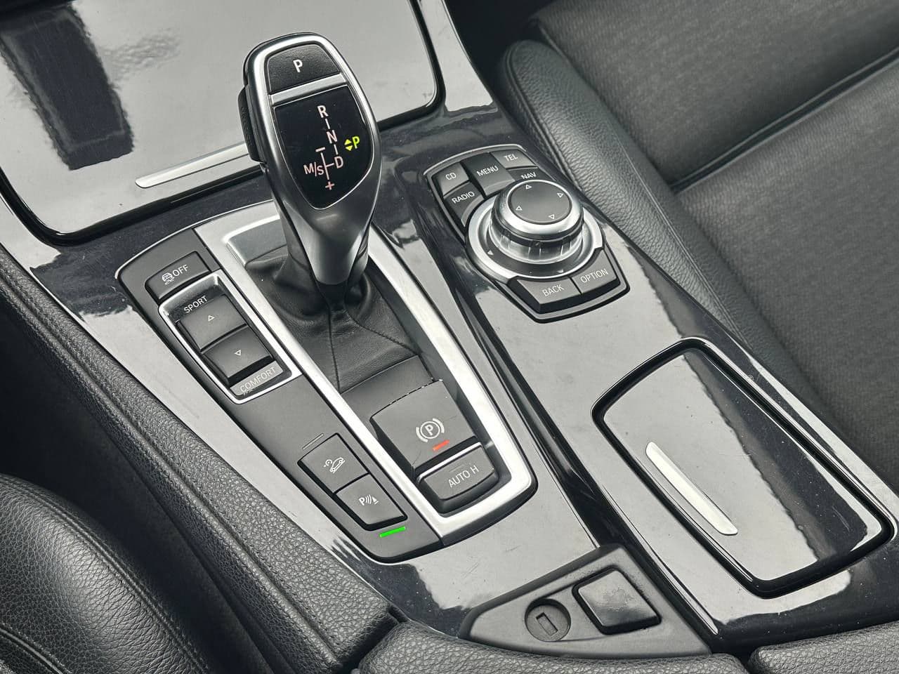 BMW 525 2012 — Миниатюра 12