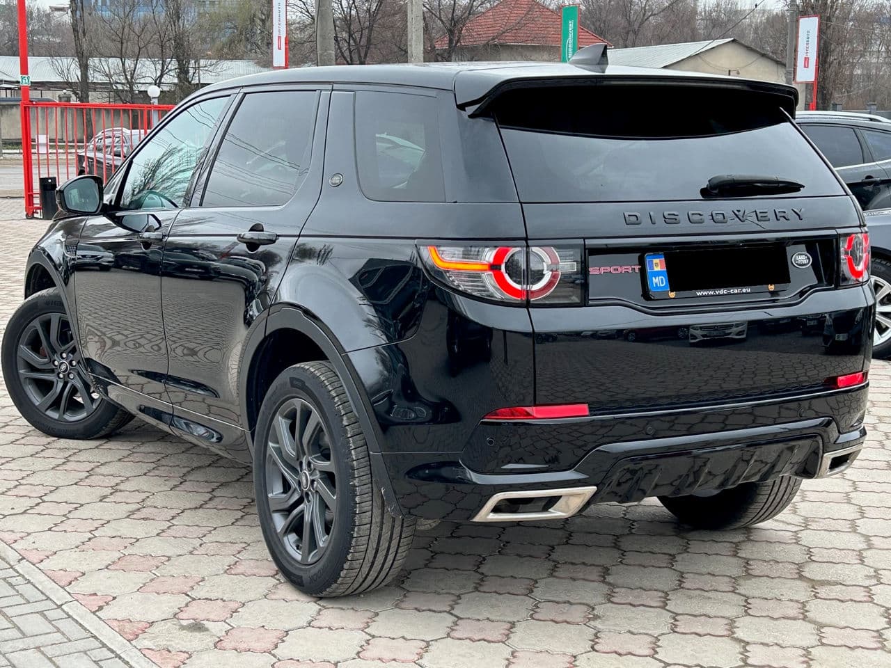 Land Rover Discovery Sport 2017 — Миниатюра 2