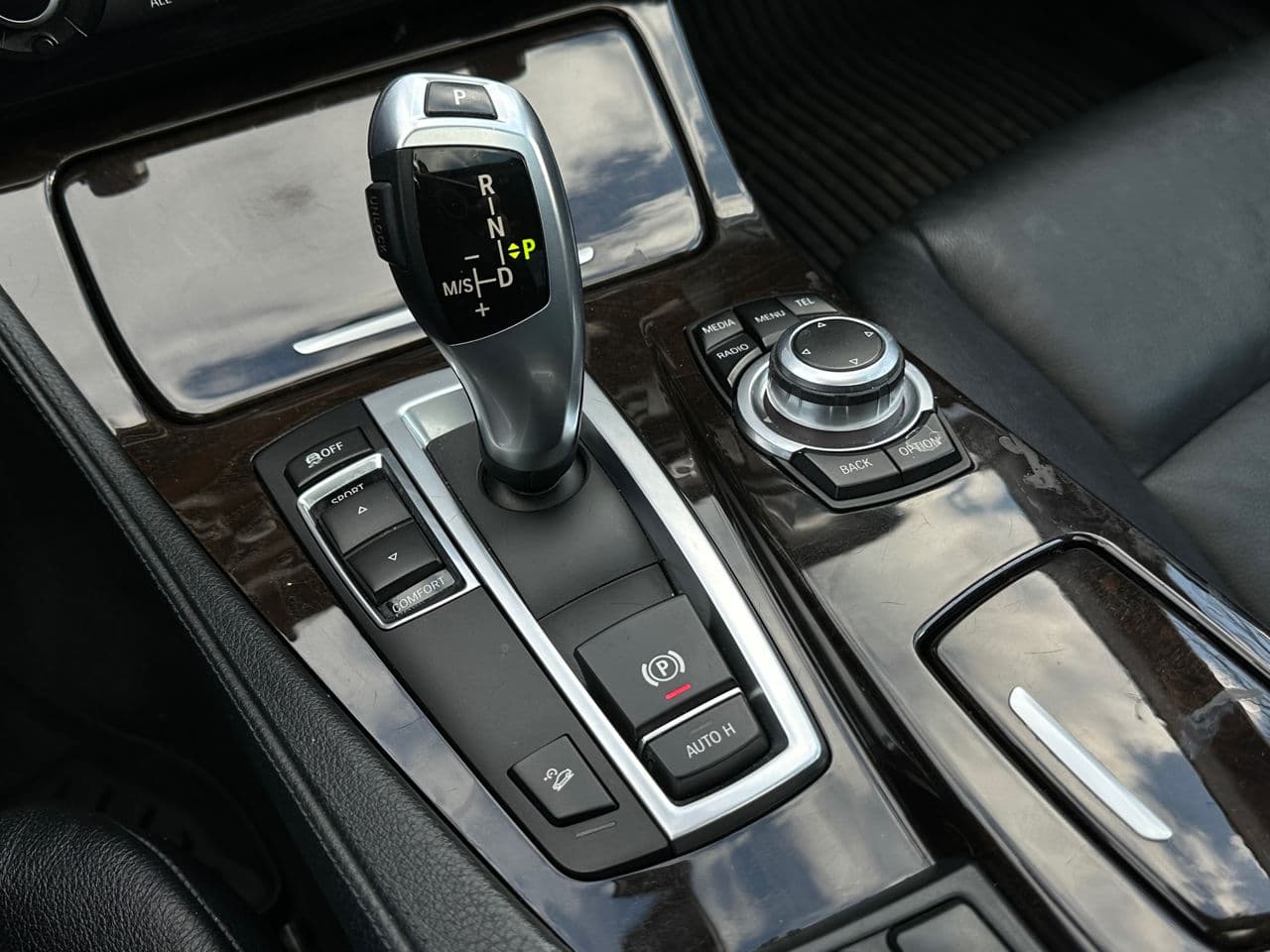 BMW 528 2012 — Миниатюра 19