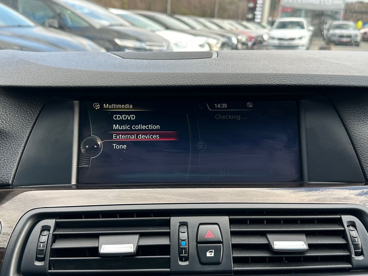 BMW 528 2012 — Миниатюра 17