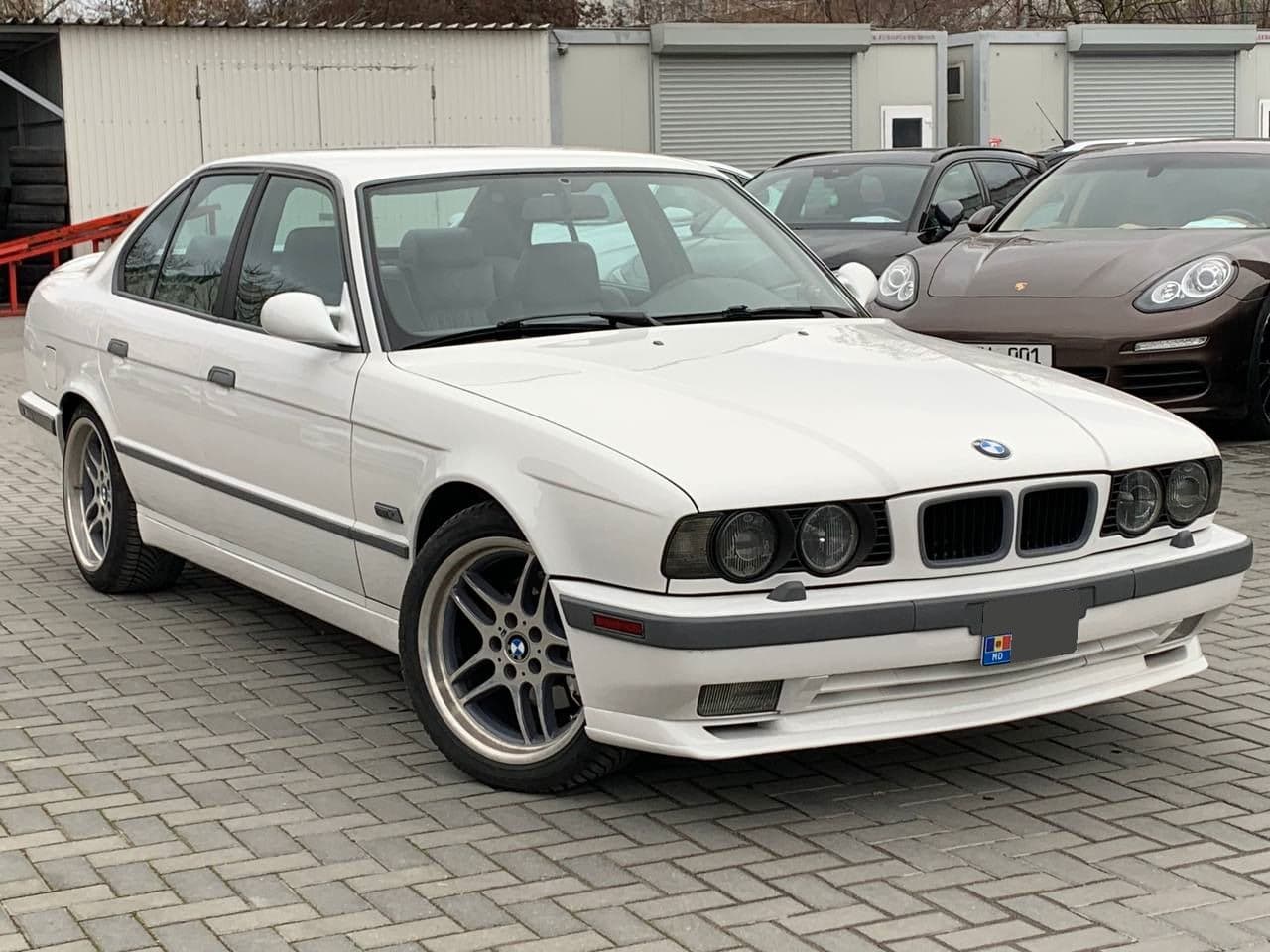 BMW 520 1992 — Миниатюра 3