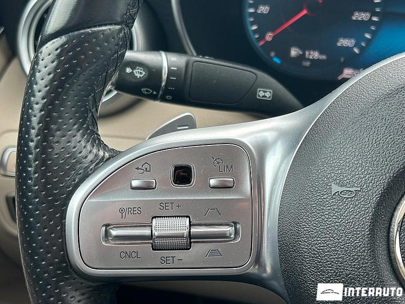 2018 Mercedes C 220 — Miniatură 10
