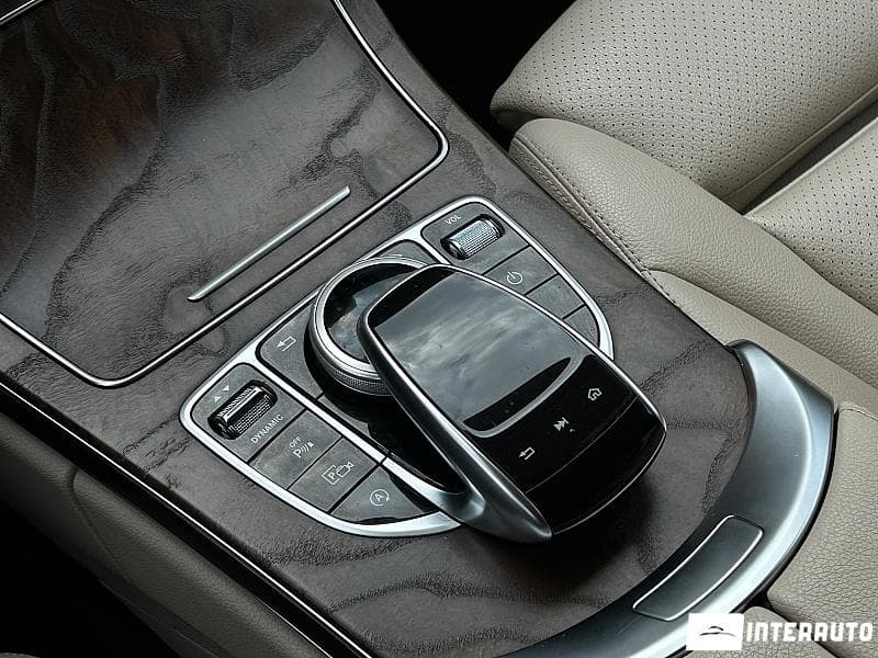 2018 Mercedes C 220 — Miniatură 15