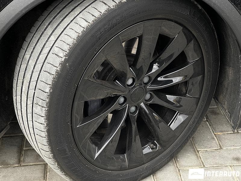 Tesla Model X 2018 — Миниатюра 7