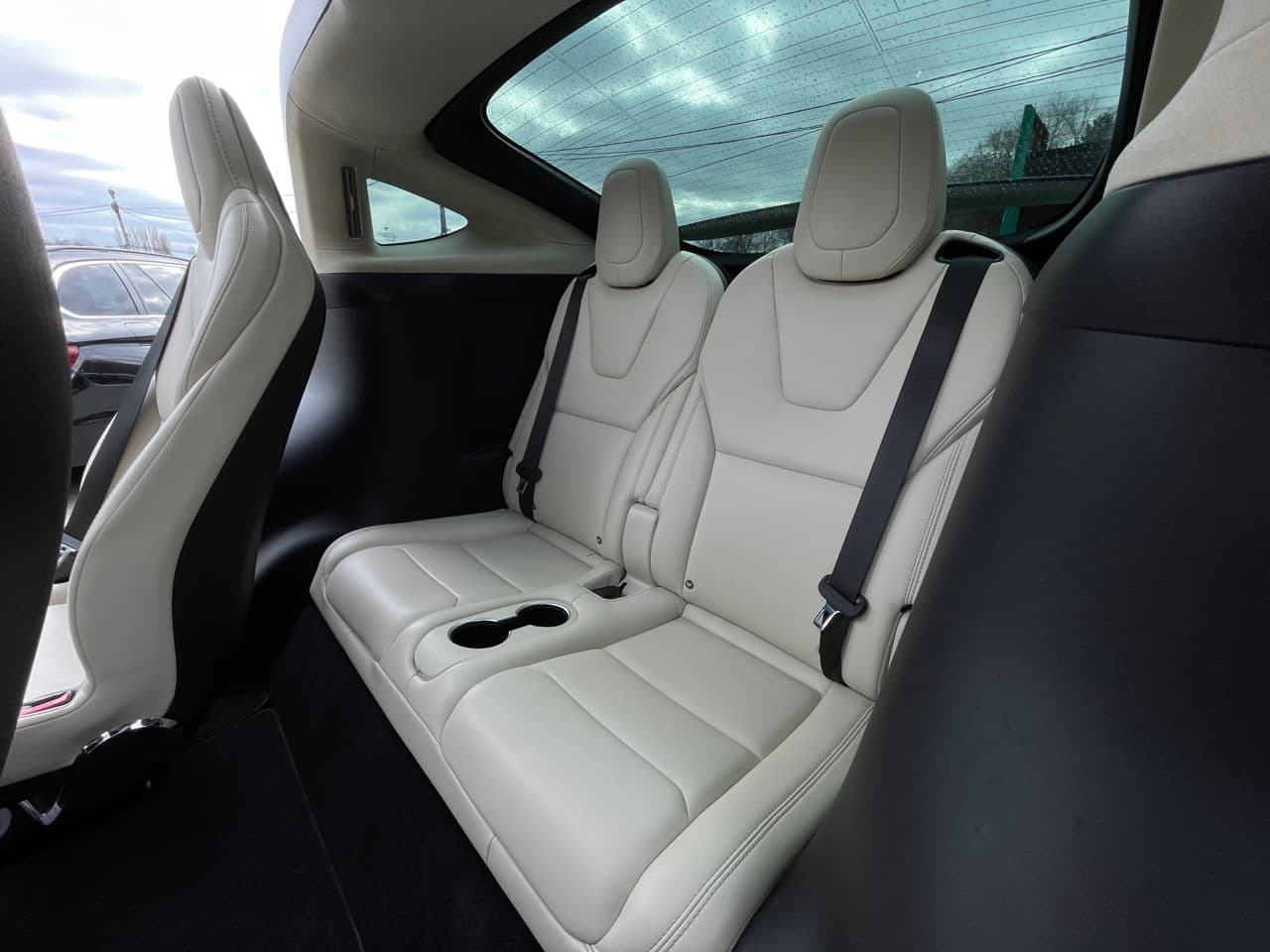 Tesla Model X 2018 — Миниатюра 28