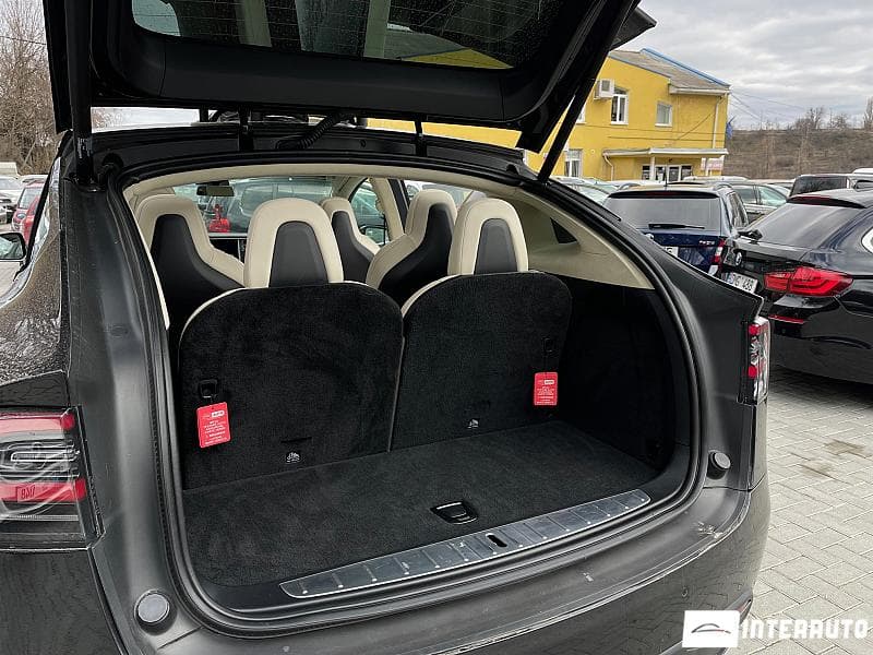 Tesla Model X 2018 — Миниатюра 29