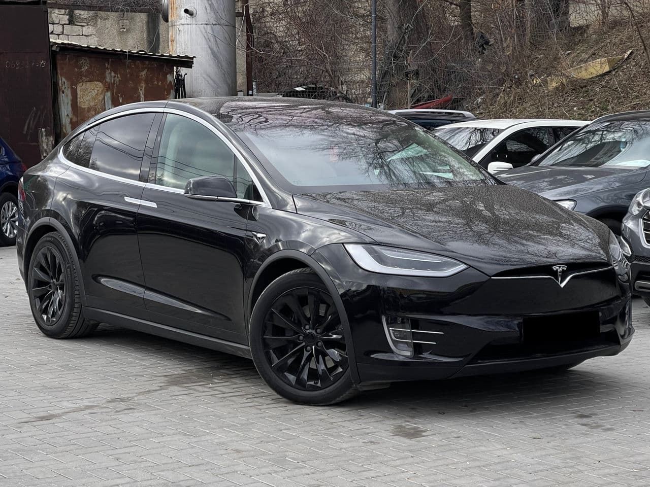 Tesla Model X 2018 — Миниатюра 3