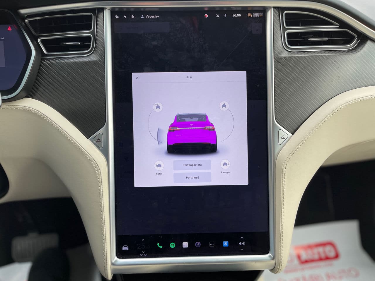 Tesla Model X 2018 — Миниатюра 16
