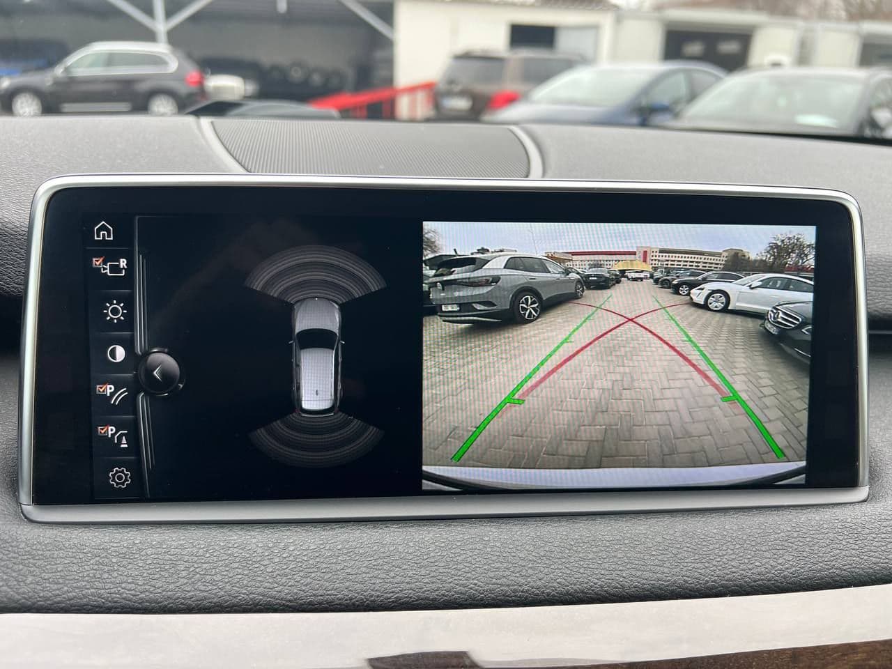 2017 BMW X5 4.0e — Miniatură 11