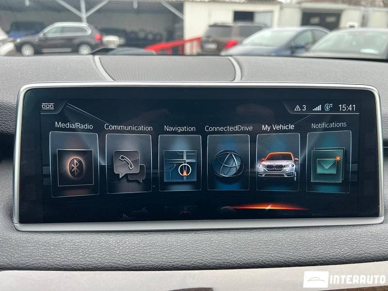2017 BMW X5 4.0e — Miniatură 10