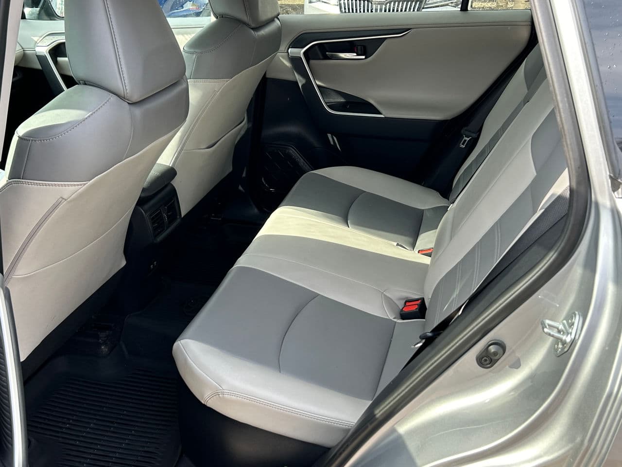 Toyota Rav-4 2019 — Миниатюра 17