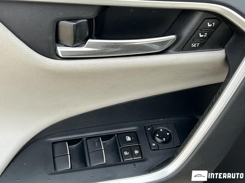 Toyota Rav-4 2019 — Миниатюра 8