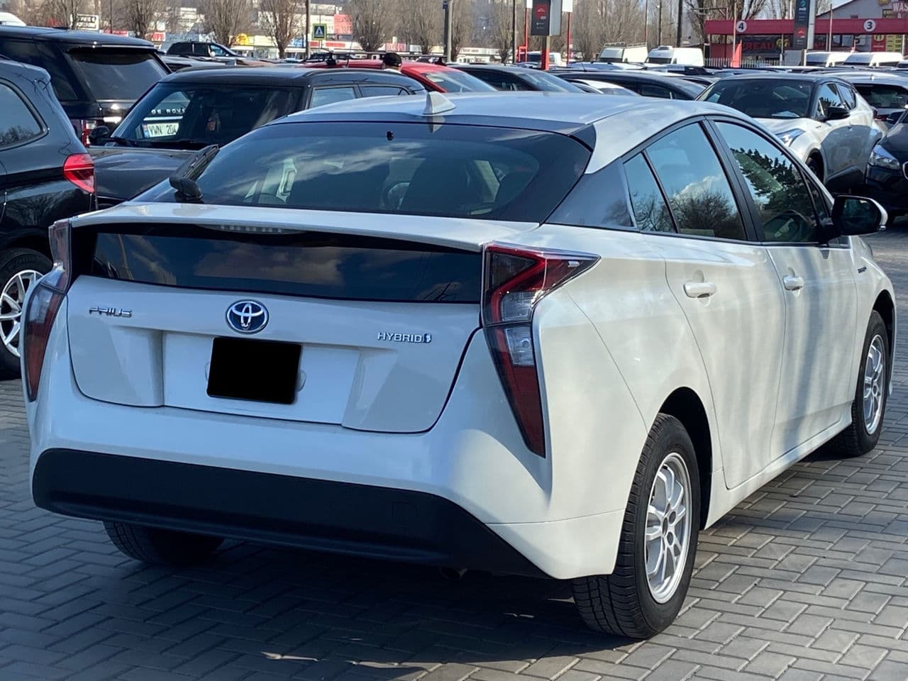 Toyota Prius 2016 — Миниатюра 2