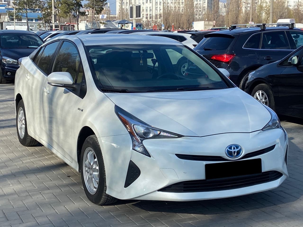 Toyota Prius 2016 — Миниатюра 3