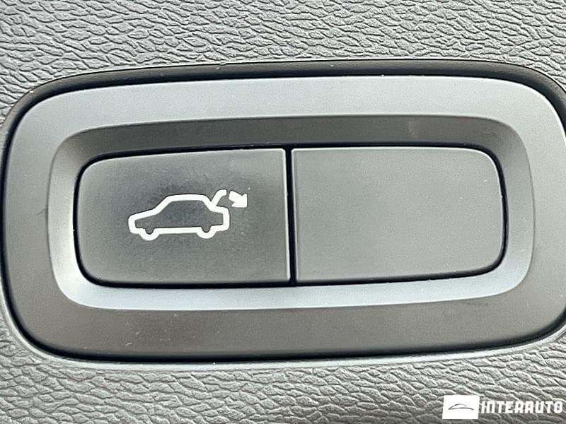 Volvo XC 60 2018 — Миниатюра 21