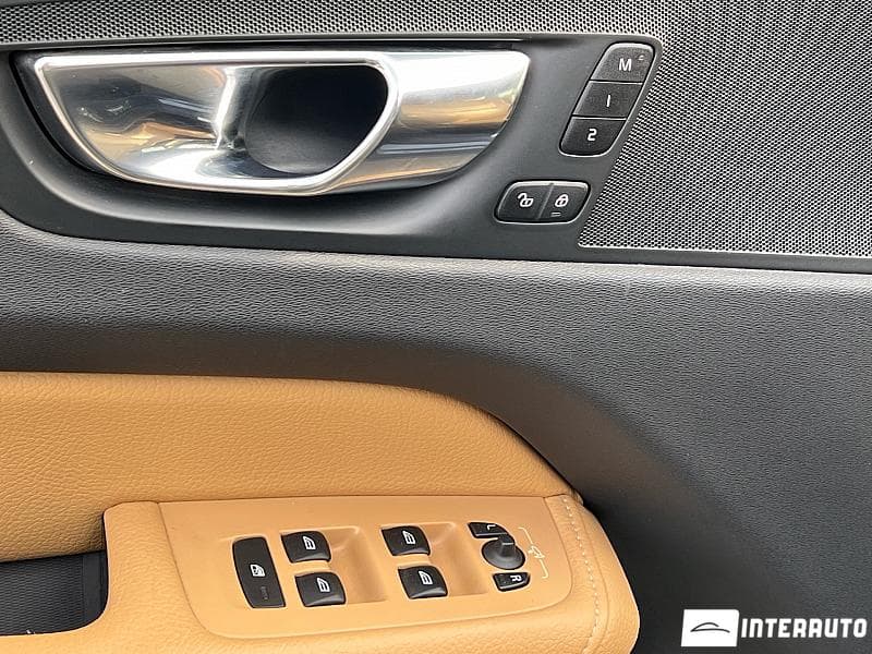 Volvo XC 60 2018 — Миниатюра 6