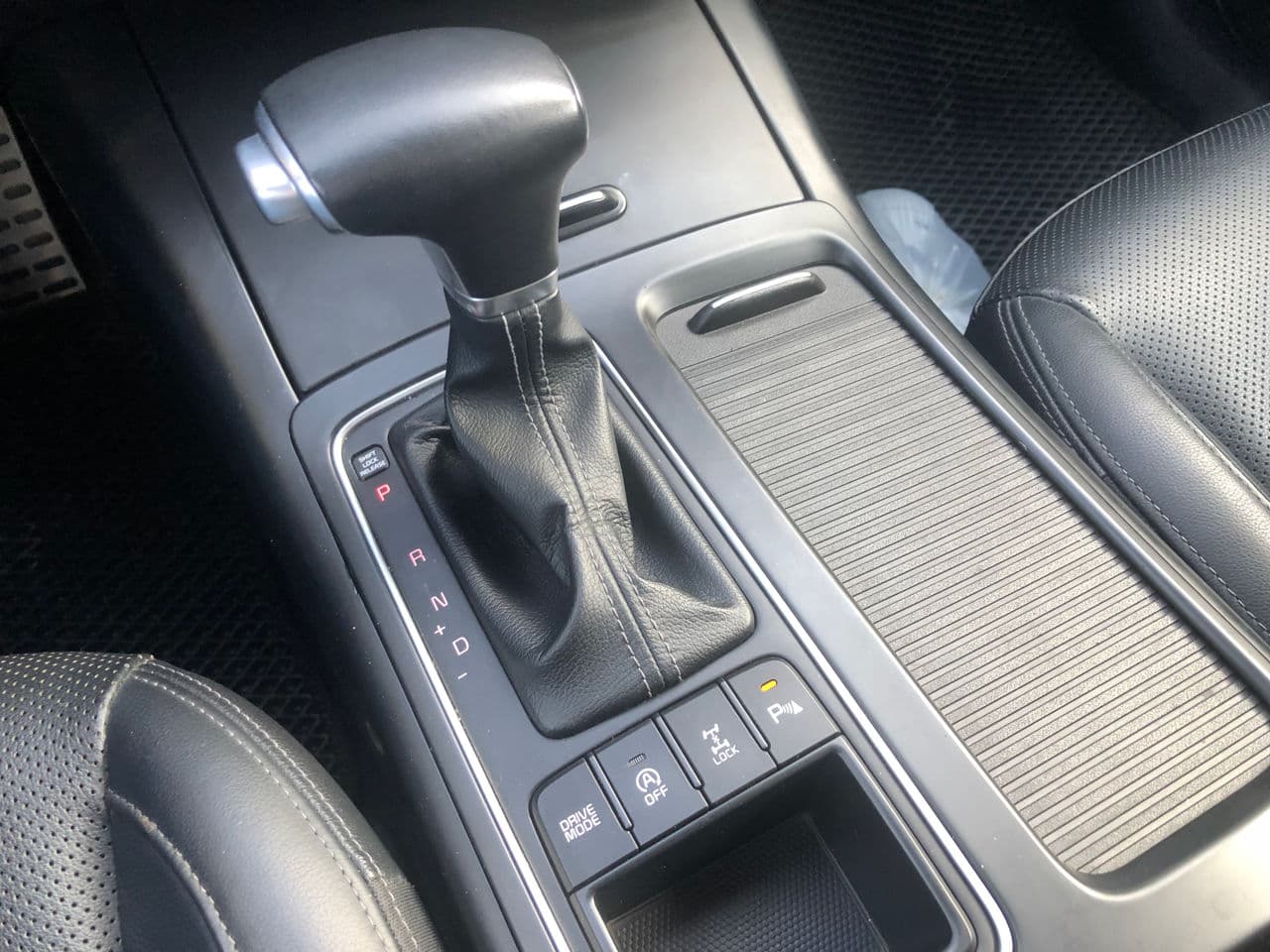 Kia Sorento 2018 — Миниатюра 14