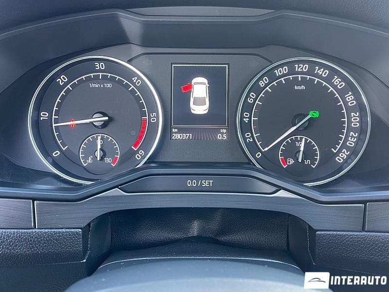 Skoda Superb 2017 — Миниатюра 8