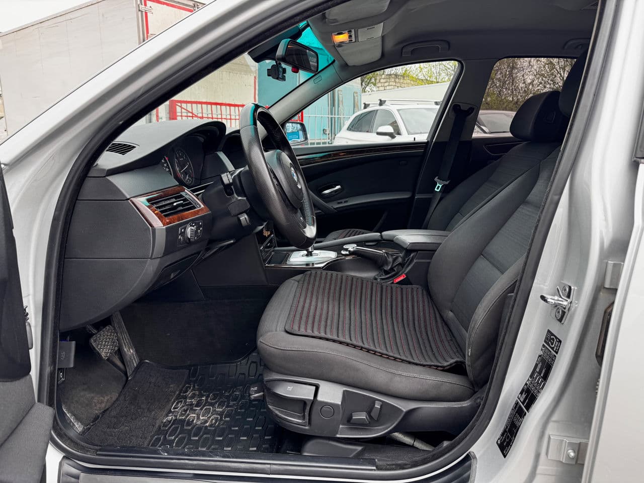 BMW 530 2007 — Миниатюра 6