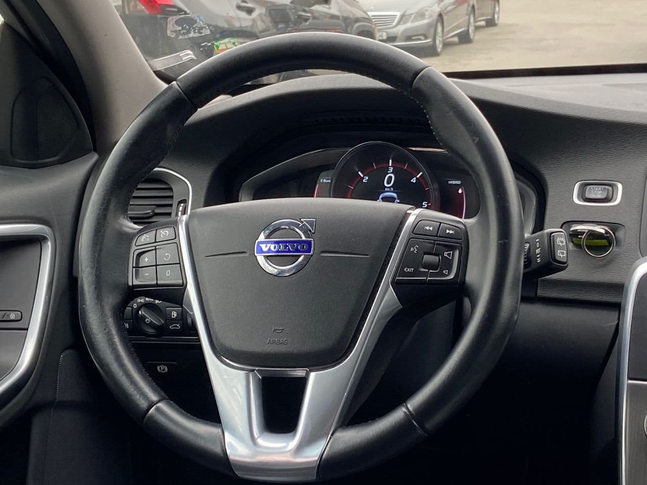 Volvo V 60 2015 — Миниатюра 9